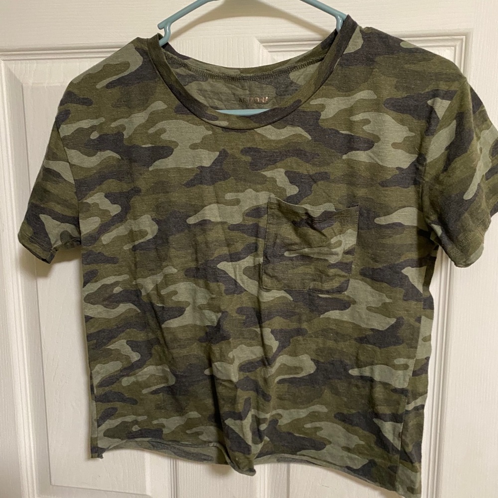 Target Crop Top - Picture 2 of 2
